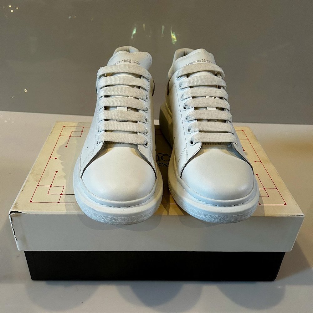 ALEXANDER MCQUEEN MENS SNEAKERS SIZE 45/12 GENTLY WORN GREAT CONDITION